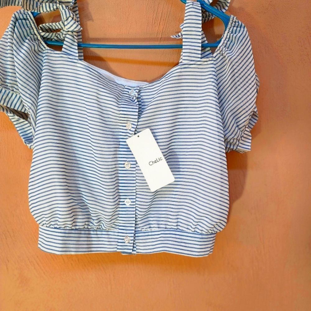 Nwt Crop Top Blue And White Stripes Size Large